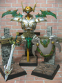 Figurine de l'épée zénithienne de la série Dragon Quest Legend Items Gallery avec l'armure, le bouclier et le casque